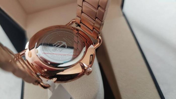 OPPORTUNITY   Brand new PAUL HEWITT womens watches   Last  pieces