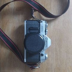 Canon camera SLR