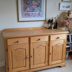 Kitchen sideboard