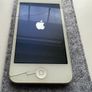 iPod touch 32gb vintage 4th generation Image 3