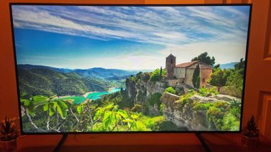 Samsung 50inch  QLED Excellent Condition  4K HDR Smart TV