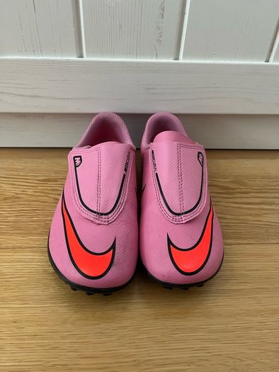 Nike Mercurial Astro runners