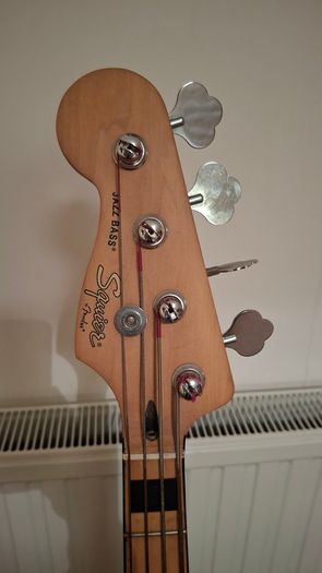 Left Handed Squier Fender Jazz Bass