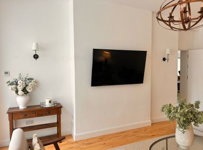 65 inch LG smart tv