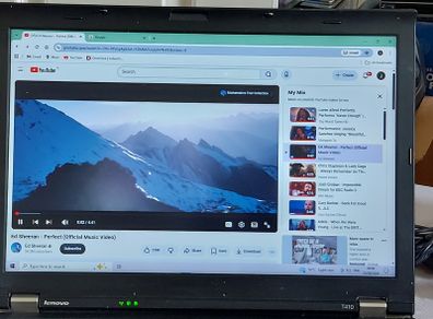 Lenovo Thinkpad T410, Intel Core i5 CPU M 520, 2.4GHz, Windows 10, 4GB Ram, 160GB HDD, Microsoft Edge, Chrome and VLC