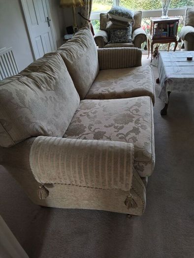 sofa set x3