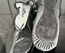 Irish dancing shoes size 3