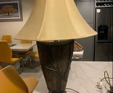 Genesis table lamp