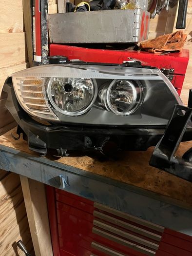 E90/E91 lci halogen headlights