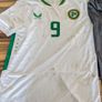 Ireland team issued soccer gear Image 6