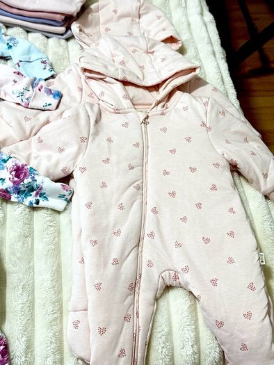 Clothes for twin girls, 0-3 months