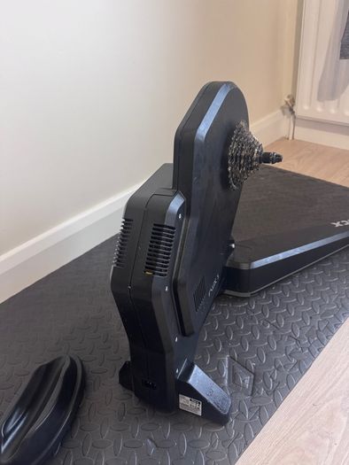 Tacx Flux S Smart Direct Drive Turbo Trainer (T2900S)