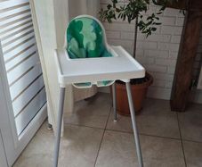 highchair
