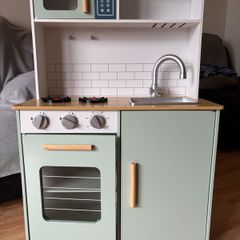 toy kitchen
