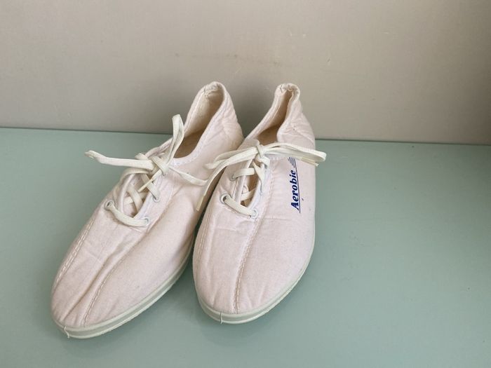 New Summer Shoes, size 4