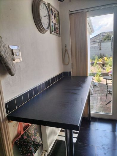 Kitchen counter