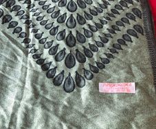 Ladies  cashmere scarf reduce