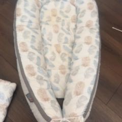 Baby nesting pod
