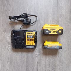 DeWalt Batteries & Charger (New)