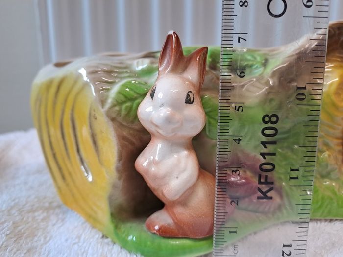 Eastgate Pottery Fauna posy vase