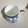 An attractive fine bone china mug with a chinoiserie pattern in an underglaze blue. Image 5
