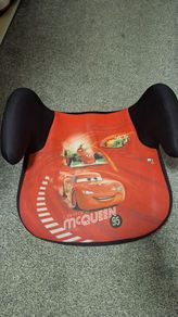 2x booster seats