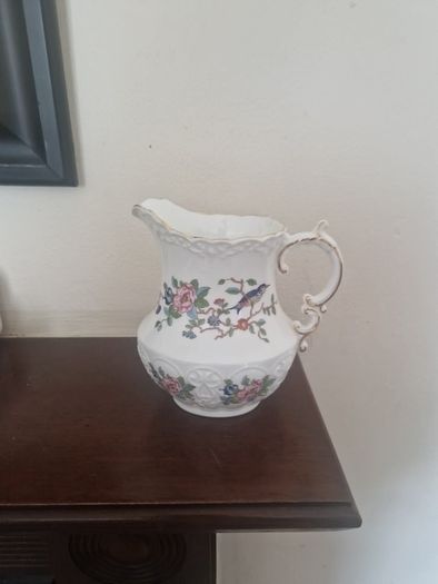 Aynsley pembroke jug