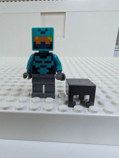 100% Lego Minecraft Mini Figures