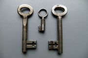 3 Old Keys