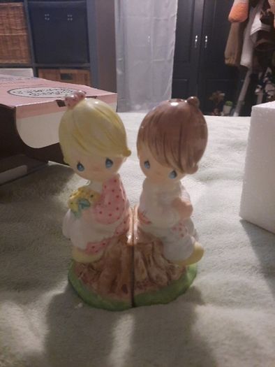 precious moments salt n pepper set