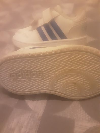 Kids Trainers/ADIDAS Grand Court Shoes .. Size: 4 UK .. 20 EU