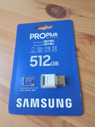 Genuine Samsung Pro Plus MicroSD 512 GB + usb adapter