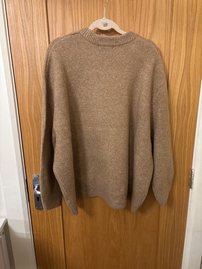 Women's jumper size L but more 18/20