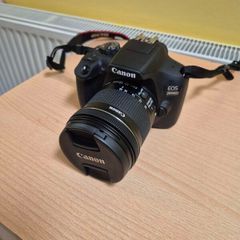 Canon EOS 2000D DSLR (Boxed) + Canon EF-S 10-18mm IS STM Wide Angle Lens