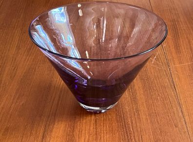 Vintage Jerpoint studio glass bowl in amethyst