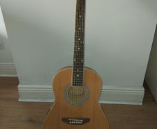 Acoustic . Left handed 3/4 size