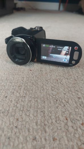 Samsung HMX-105 Camcorder