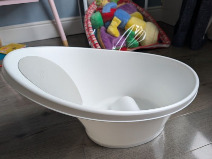 Shnuggle Baby Bath with Foam Backrest