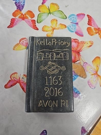 limestone book off kells