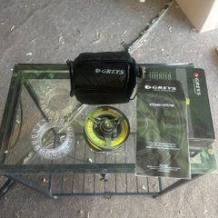 fly fishing reel