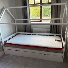 Single bed
