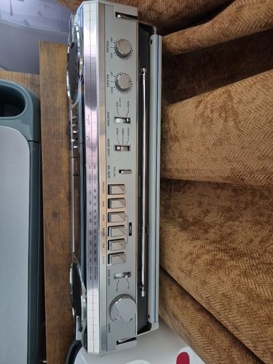 sanyo boombox