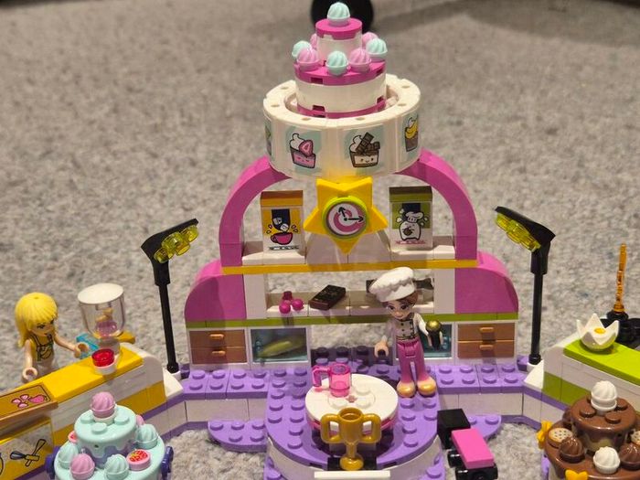 Lego Friends 41393 Baking Competition