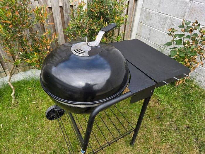 Big barbecue w/ table