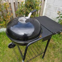 Big barbecue w/ table