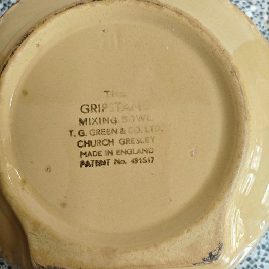 Vintage T.G. Green Gripstand mixing bowl bakeware 26cm diameter
