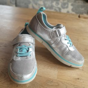 Clarks Fabulous Girls Clarks Silver Trainers Size 11.5 F