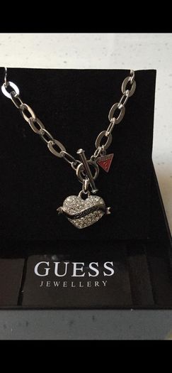 guess necklace & bracelet