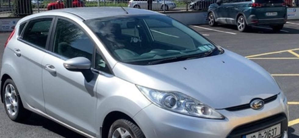 2010 Ford Fiesta automatic