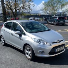 2010 Ford Fiesta automatic